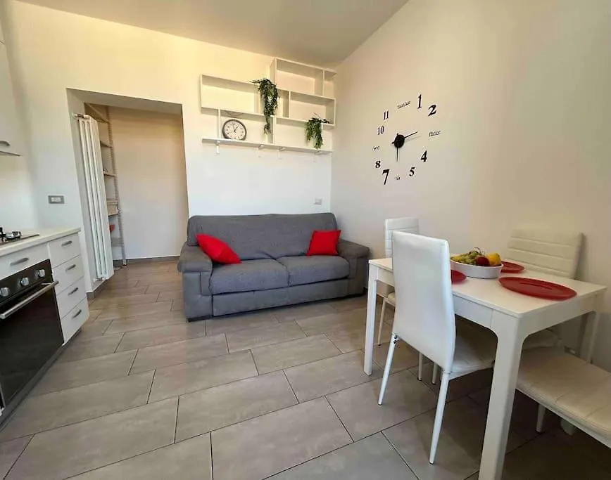 Duomo-15 Min & Ospedale-10 Min Apartment Milan 0*,  Italy