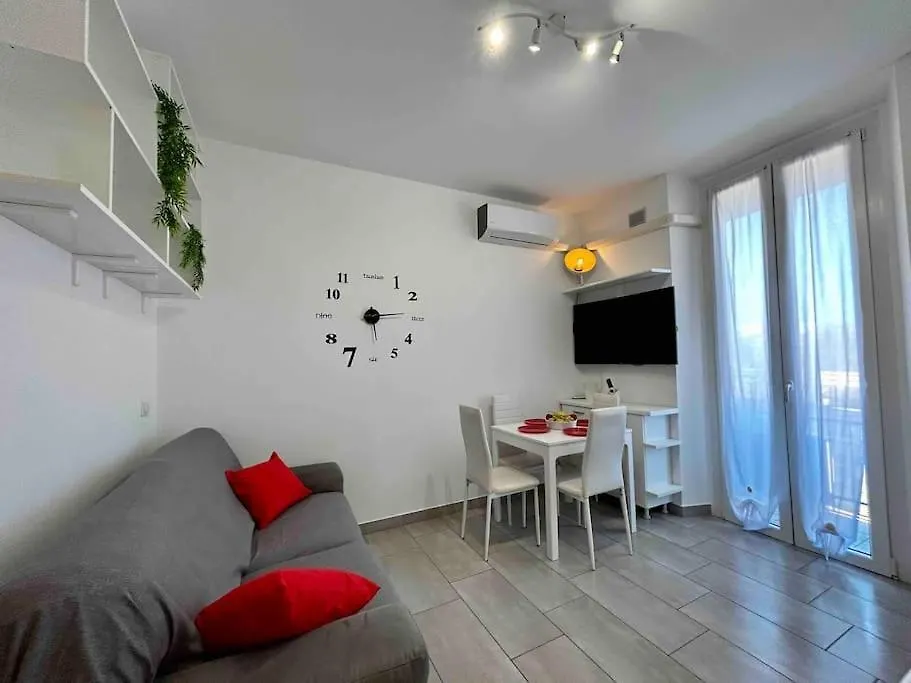 Duomo-15 Min & Ospedale-10 Min Apartment Milan